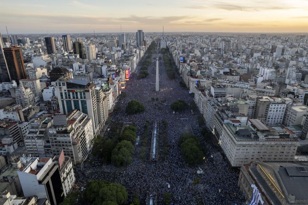 Prosegue la festa a Buenos Aires per la vittoria dei mondiali  / ASSOCIATED PRESS/LAPRESSE