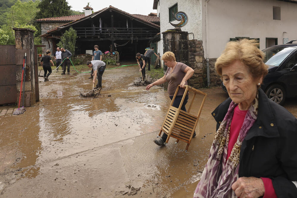 Floods in Bera, Spain  / VILLAR LOPEZ