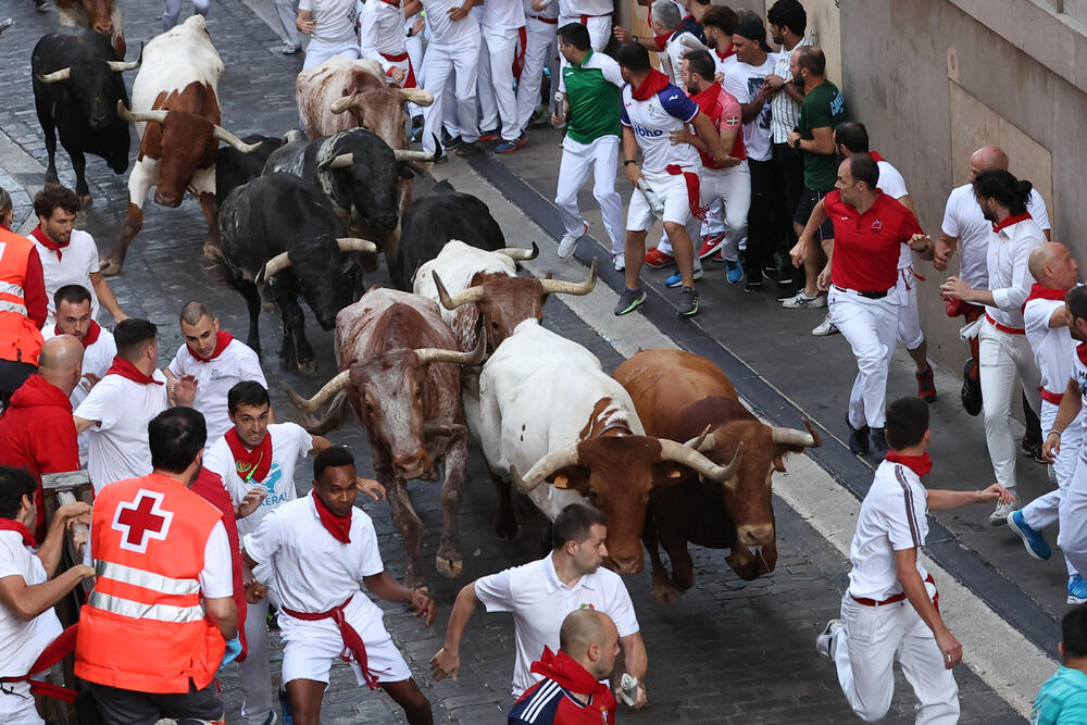 Tercer encierro de los sanfermines 2023  / J.P. URDIROZ