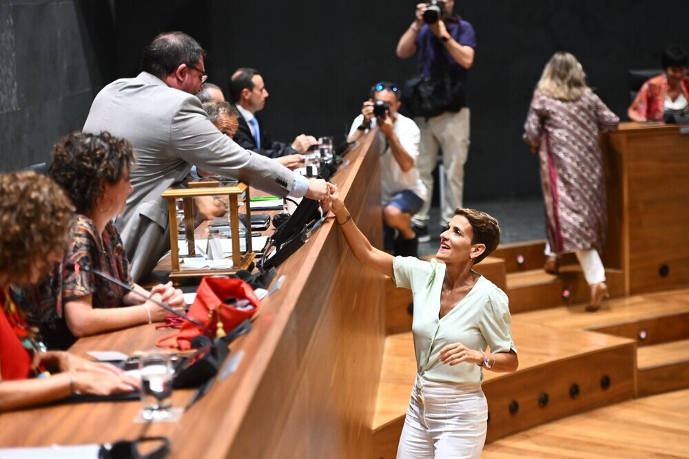 María Chivite, reelegida presidenta por mayoría simple