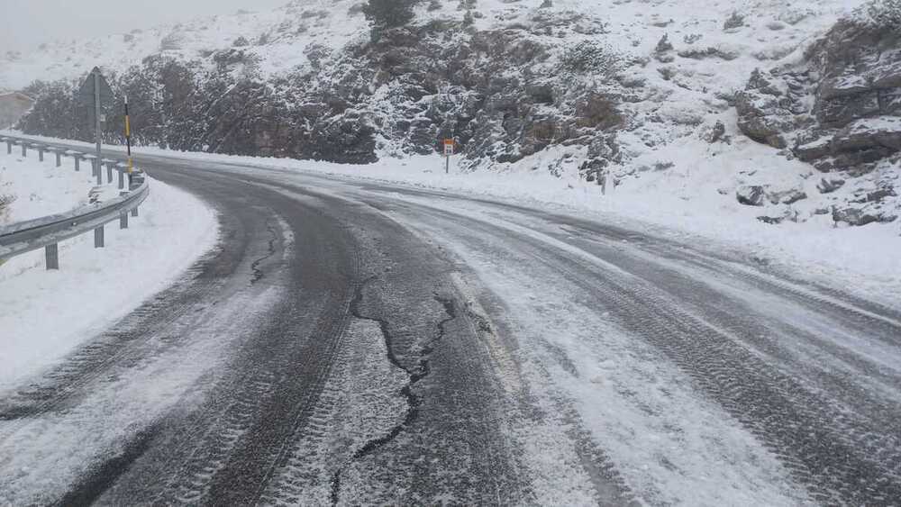 Cerrada la NA-137, Burgui-Isaba-Francia, por la nieve