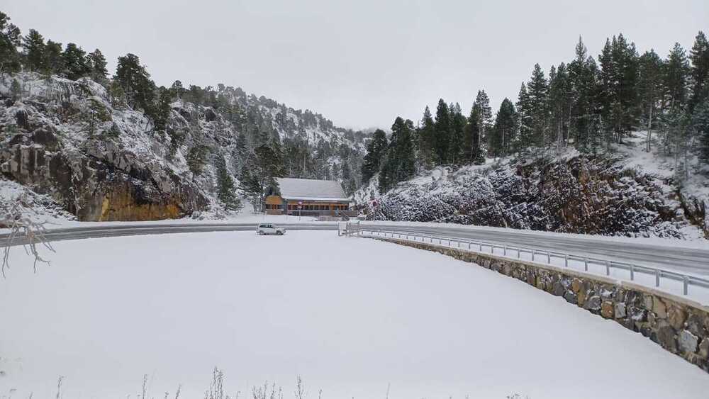 Cerrada la NA-137, Burgui-Isaba-Francia, por la nieve