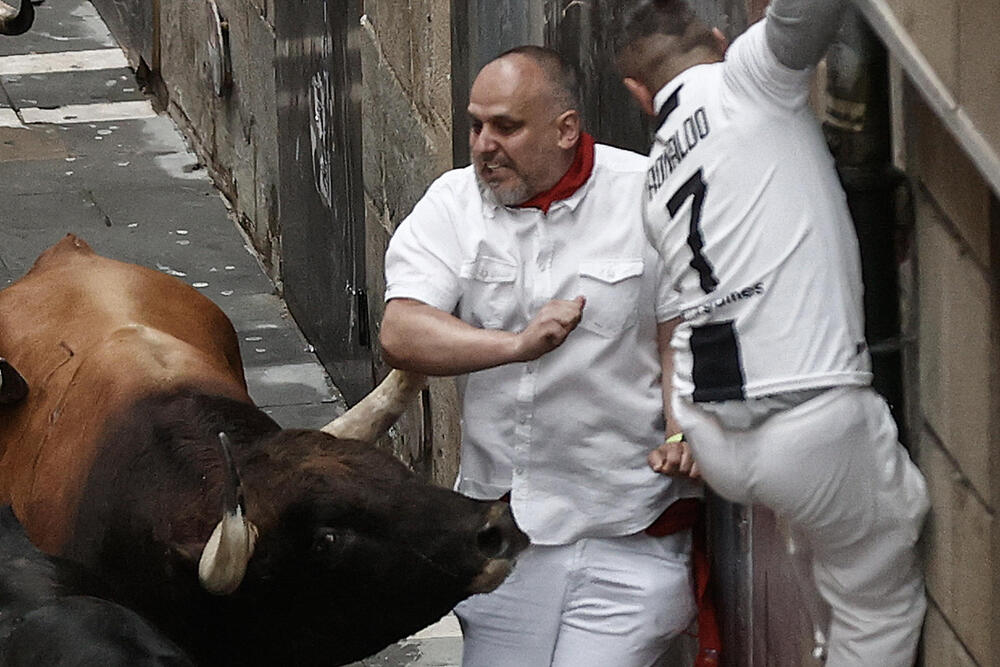 First bullrun of Sanfermines 2023  / JESÚS DIGES / EFE