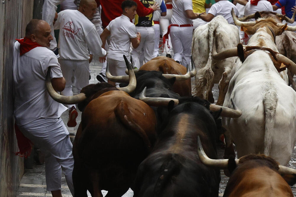 First bullrun of Sanfermines 2023  / RODRIGO JIMÉNEZ / EFE