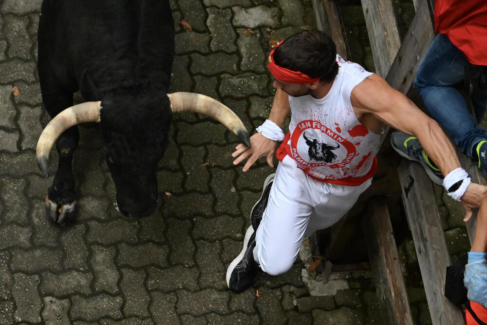 First bullrun of Sanfermines 2023  / ELOY ALONSO / EFE