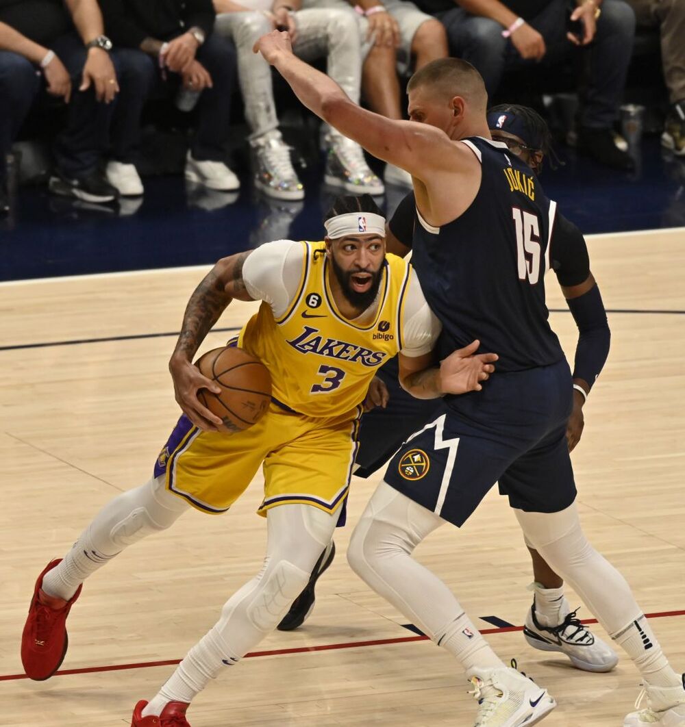 NBA Western Conference Finals - Los Angeles Lakers at Denver Nuggets  / BOB PEARSON