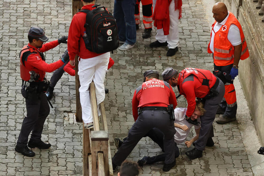 Cinco corredores heridos frente a los Fuente Ymbro