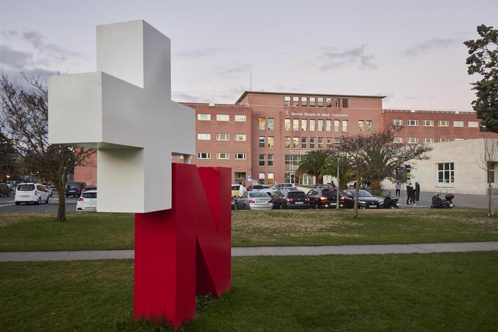  Entrada del Hospital Universitario de Navarra. - Eduardo Sanz - Europa Press