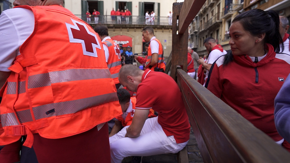 Imagen de una atención de Cruz Roja en el encierro