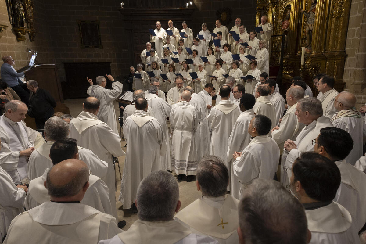 El arzobispo Francisco Pérez se despide de la diócesis con una solemne celebración  / VILLAR LÓPEZ