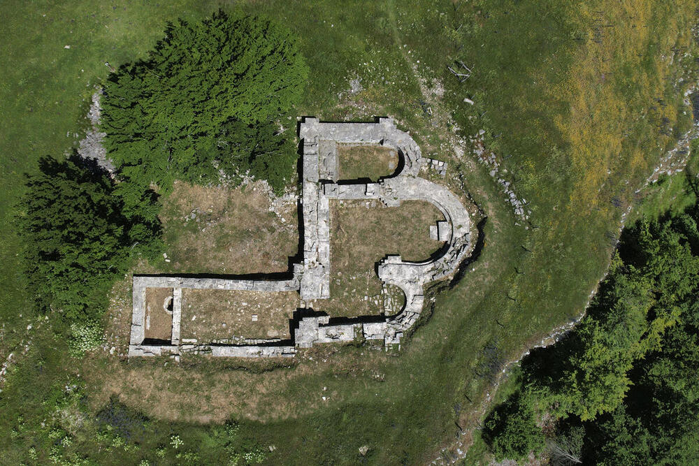 Aranzadi descubre en Larunbe un altar del siglo I d.C.