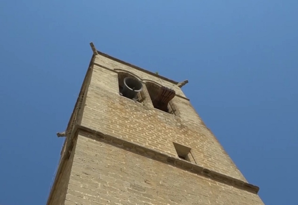 El bandeo de las campanas mantiene la tradición en Artajona