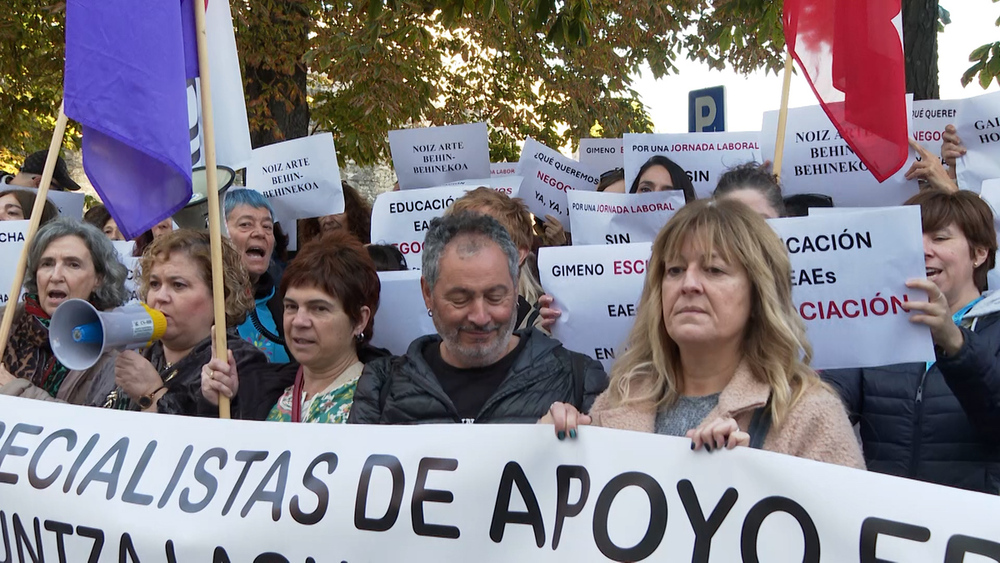 Concentración de los especialistas de Apoyo Educativo