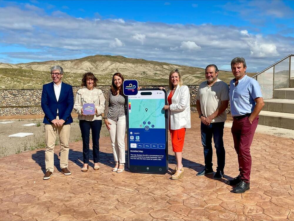 La consejera Fanlo, con el resto de participantes en la presentación, celebrada en el Centro de Información Turística de Bardenas Reales (Arguedas)