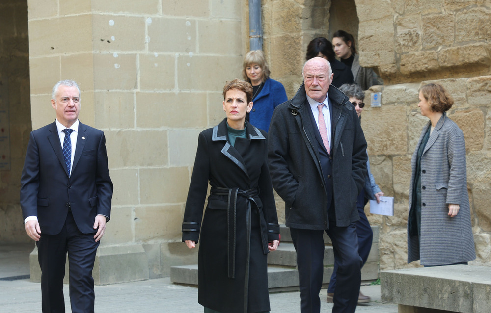 Chivite, Urkullu y Rousset han realizado una visita al Castillo de Olite