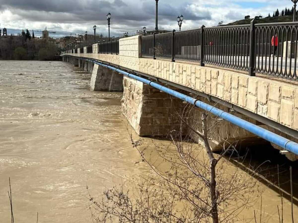 El agua llega a Tudela   / navarratelevision.es