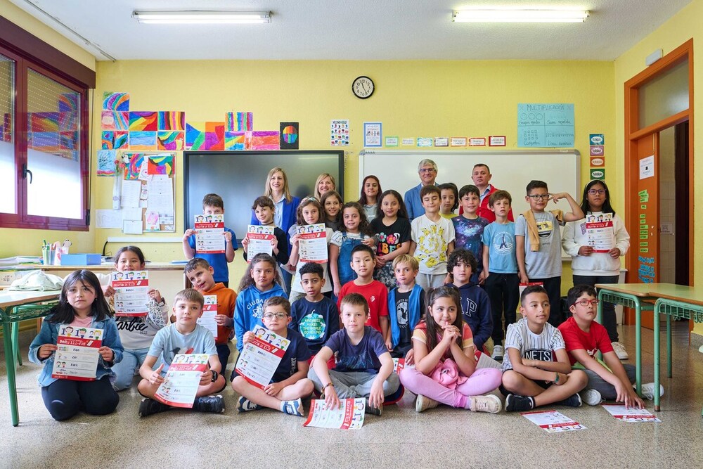 Un tríptico para que los niños y niñas recuerden el número de emergencias 112