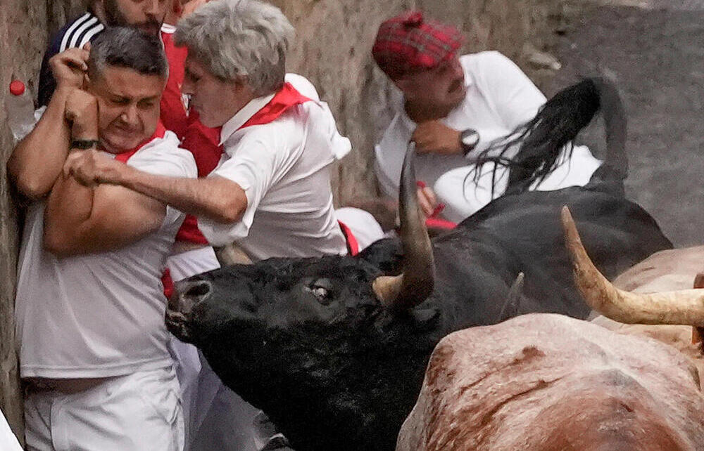 Los Jandilla dejan la primera cornada por asta de toro