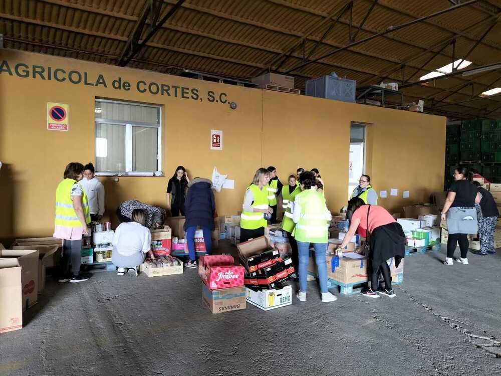 Cortes se une a la solidaridad con Valencia