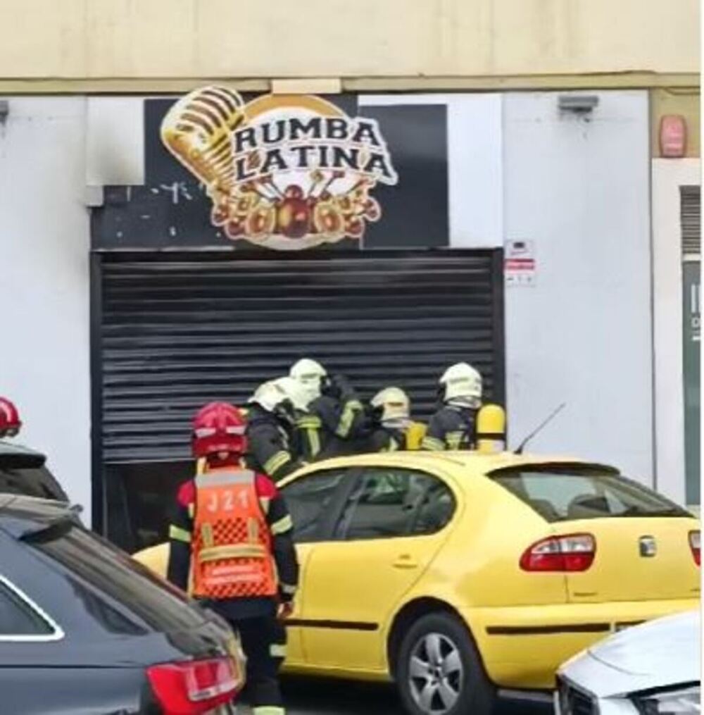 Imagen del incendio en la calle Aralar de Pamplona