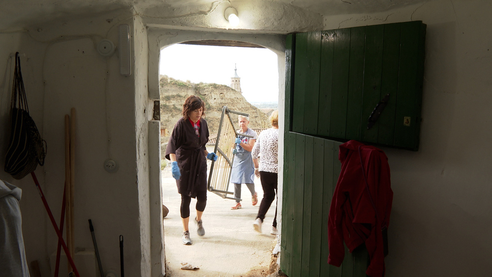 Valtierra trabaja para darle una nueva vida a sus casas cueva.