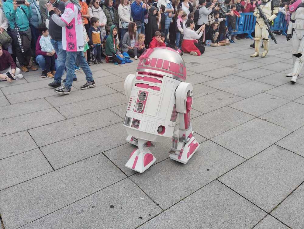 Los personajes de Star Wars desfilan por Pamplona