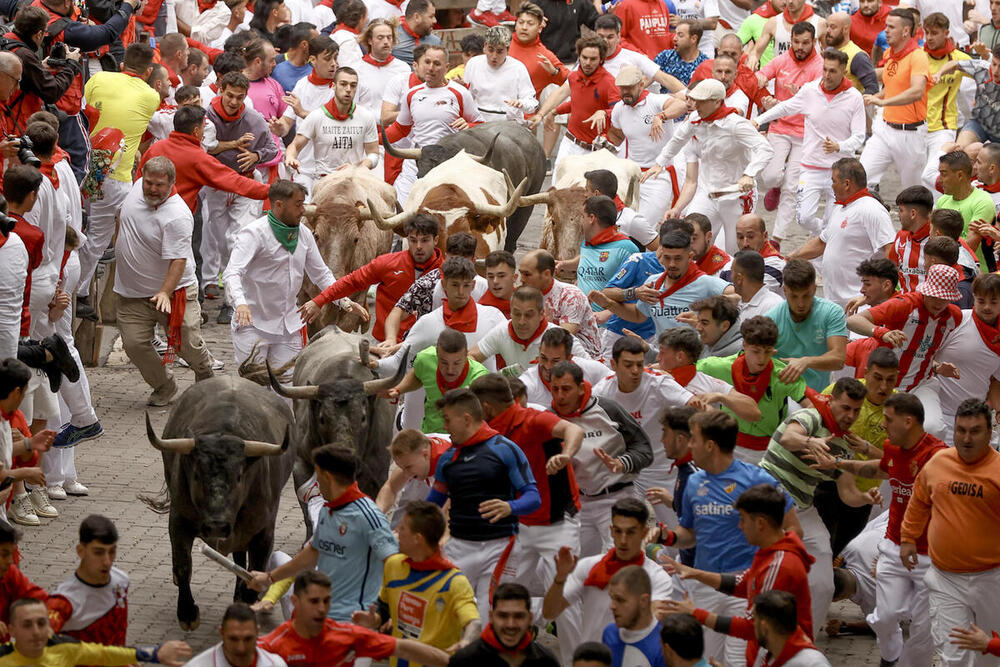 Cinco personas trasladadas tras una vibrante carrera