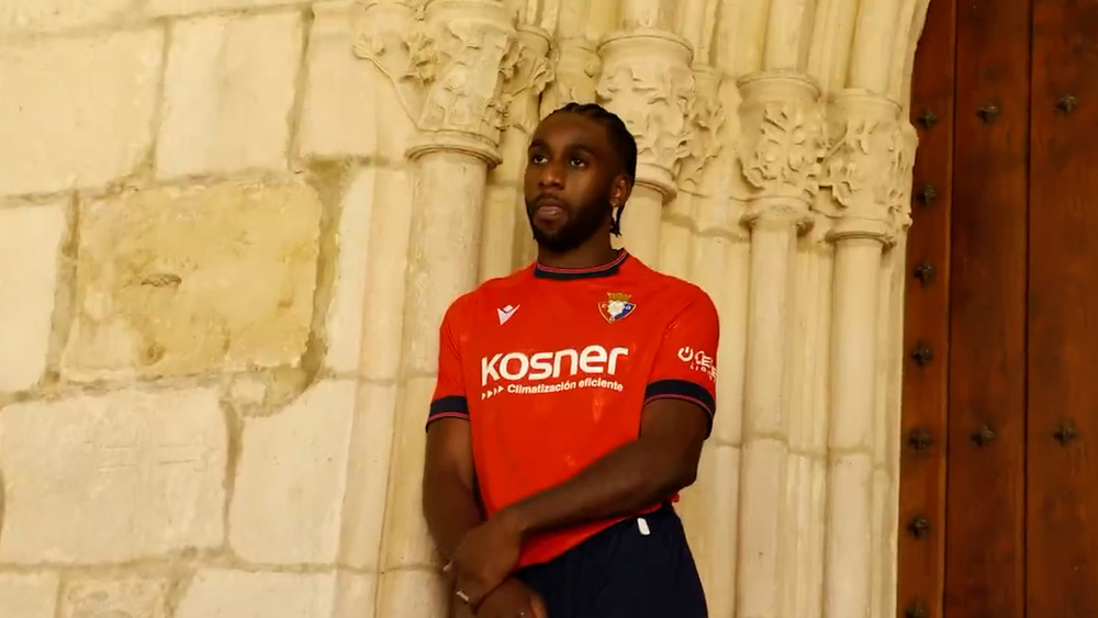 La nueva camiseta de Osasuna