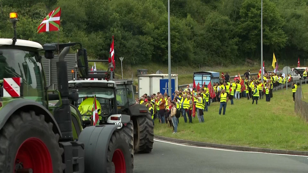 Los tractores en la frontera con Francia