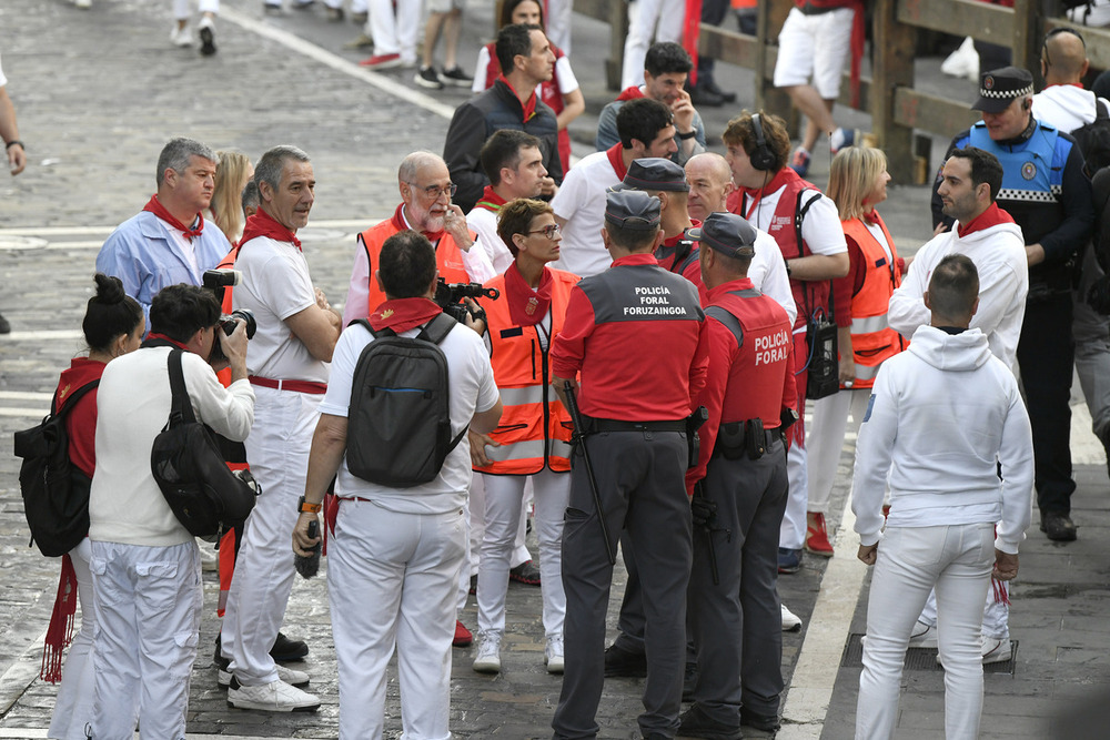 La Presidenta Chivite agradece la imprescindible labor del personal del ámbito sanitario, voluntario y de seguridad que atiende los encierros