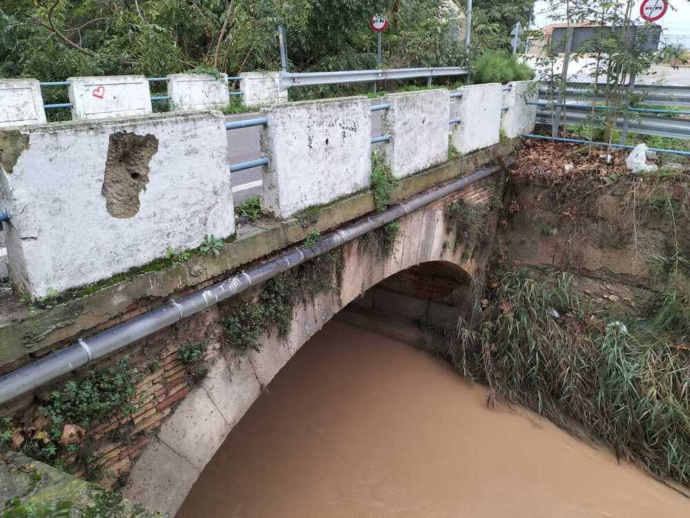 Imagen del río Huecha a su paso por la localidad de Cortes en la tarde de este miércoles