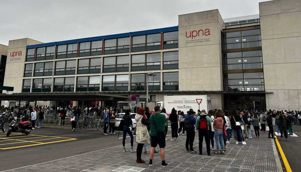 El aulario de la UPNA recibe a los aspirantes a maestro