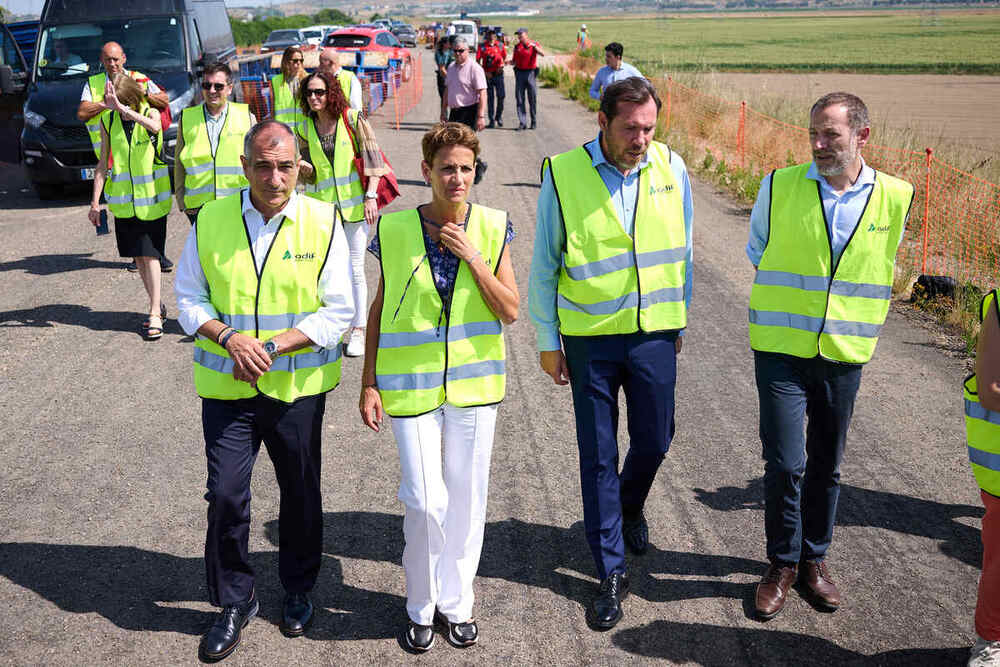 La Presidenta Chivite traslada al ministro Puente la necesidad de acelerar las inversiones en infraestructuras en Navarra