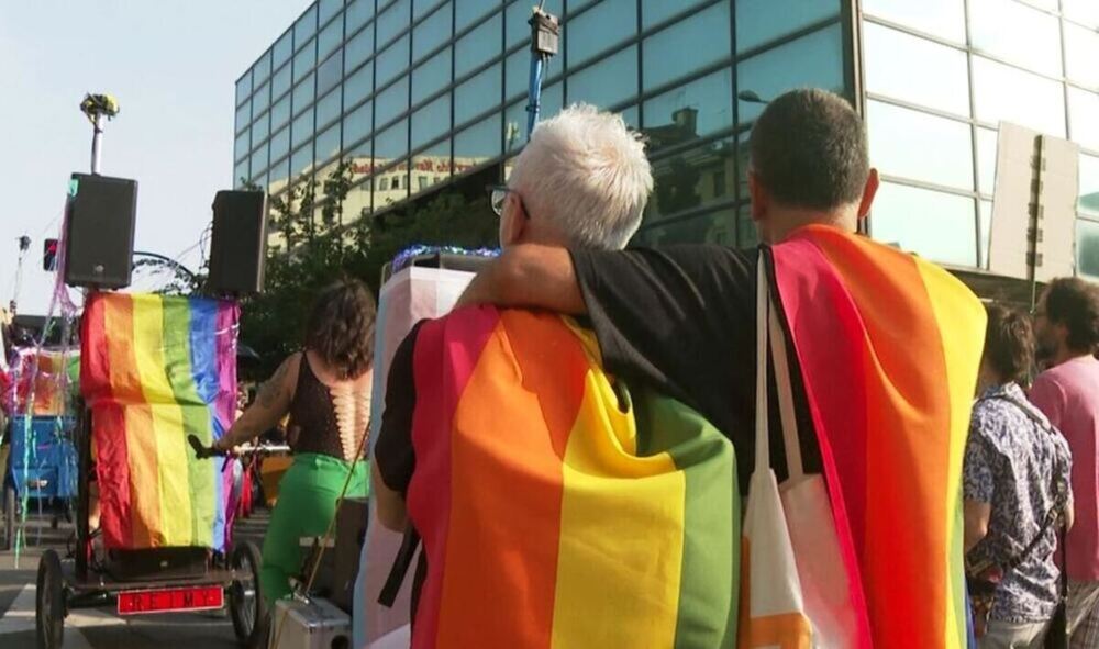 El teléfono 'Arcoiris' recibe casi 10.000 llamadas