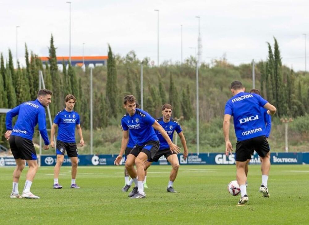 El equipo rojillo durante un entrenamiento