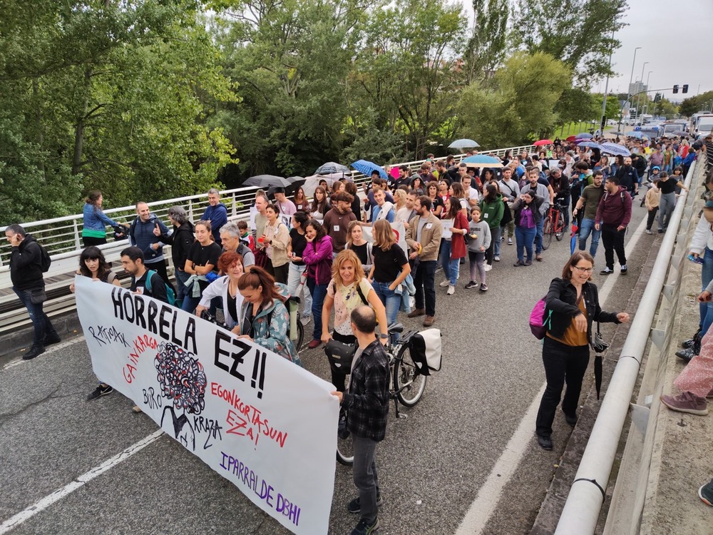 Cuatro manifestaciones del sector educativo toman Pamplona