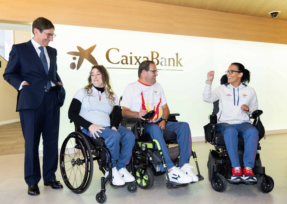 CaixaBank recibe a los españoles de los Juegos Paralímpicos