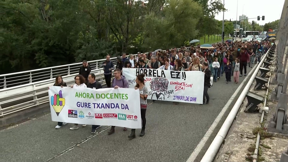 Cuatro manifestaciones del sector educativo toman Pamplona