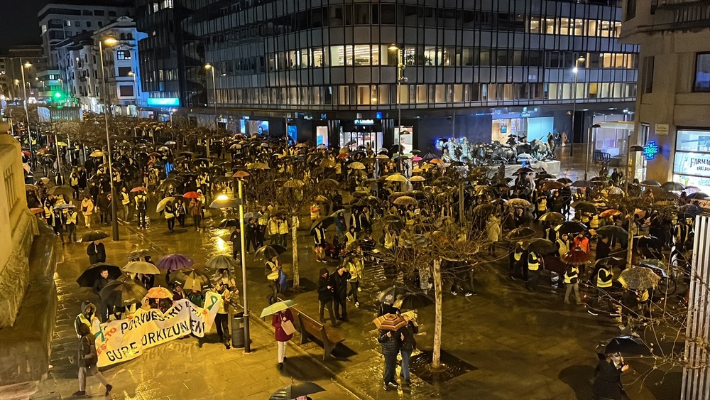 Manifestación a pie del agro navarro por Carlos III