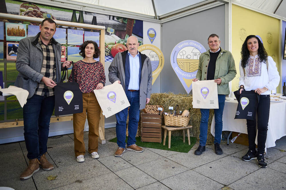 La Plaza del Castillo se llena de productos navarros