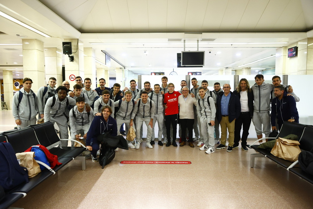 Jakes Jimeno junto a la plantilla de Osasuna