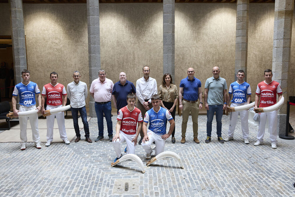 Foto presentación Torneo Comunidad Foral de Navarra