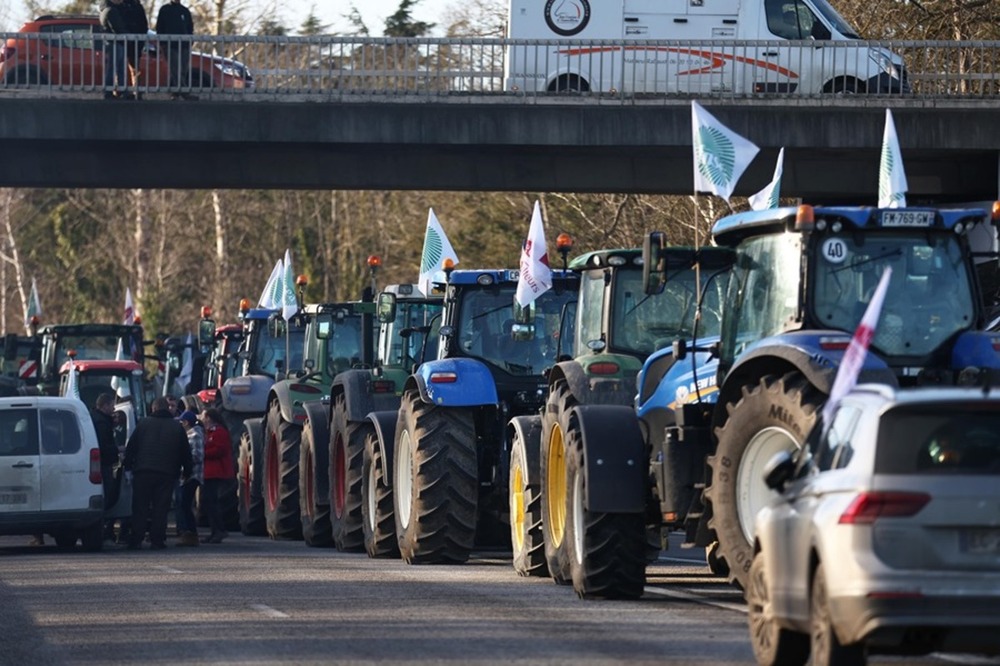 Imágenes de los camiones atrapados en Francia 