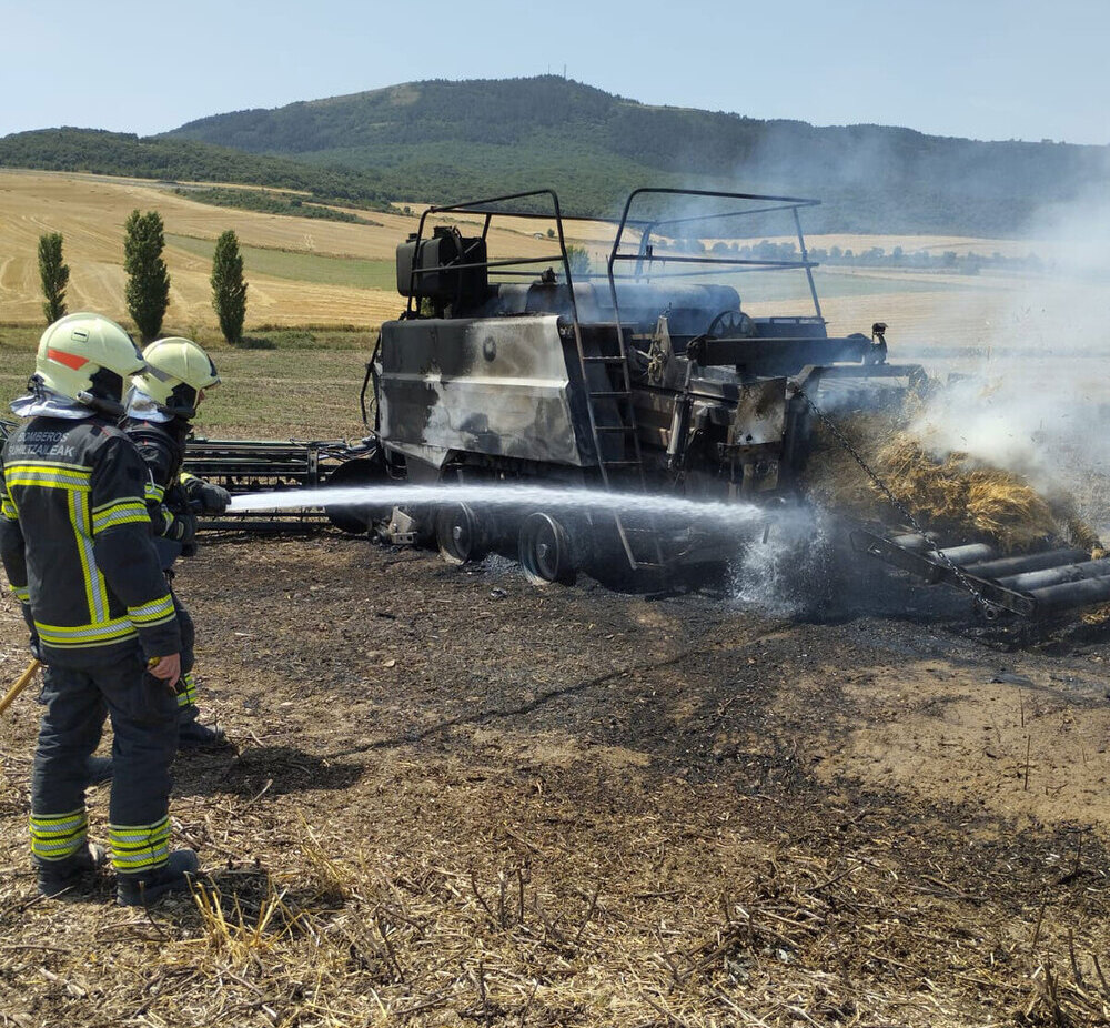 Una empacadora podría haber originado el incendio de Arlegui