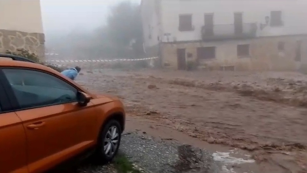 Las lluvias generan inundaciones en Lezáun y Auza