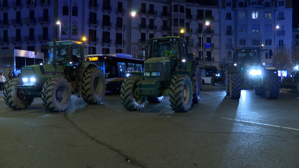 Los tractores invaden el centro de Pamplona