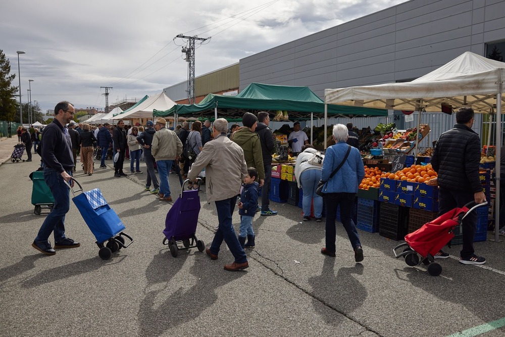 El mercadillo de Landaben, cita imprescindible cada domingo