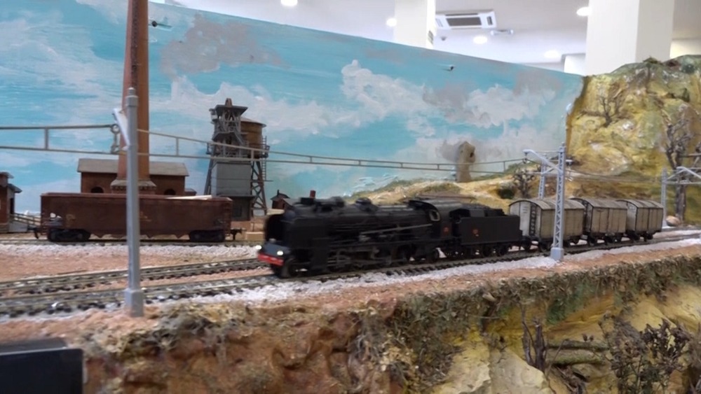 Una maqueta recrea la historia del tren de Sangüesa