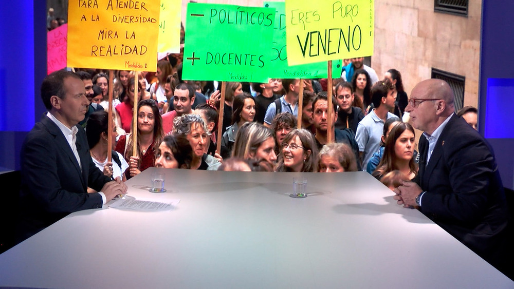 Carlos Gimeno, consejero de Educación, en el programa Cara a Cara de Navarra Televisión