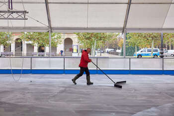 La pista de hielo del Paseo de Sarasate abre mañana